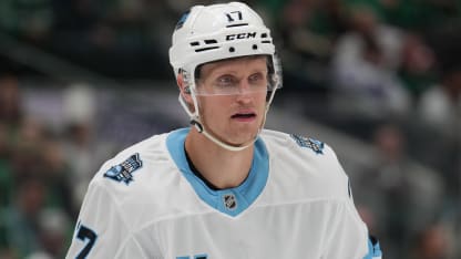 Nick Bjugstad contrat deux ans Blues