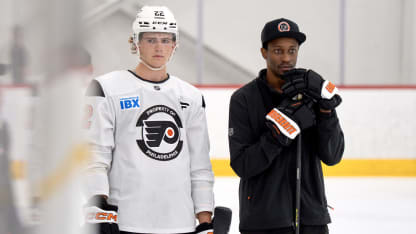 Wayne Simmonds FLyers dev camp