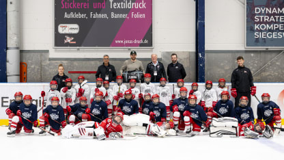 Leon Draisaitl donates hockey equipment to Junghaie