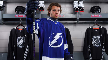 Le Lightning échange Isaac Howard aux Oilers contre Sam O'Reilly