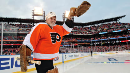 Bernie Parent at 2012 Winter Classic alumni game