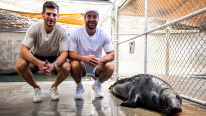 Washington Capitals tour National Zoo with families
