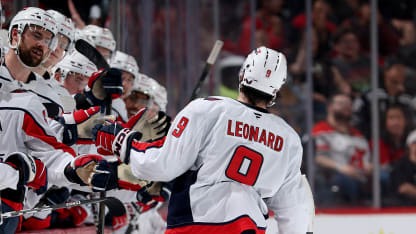 Leonard consigue un golazo