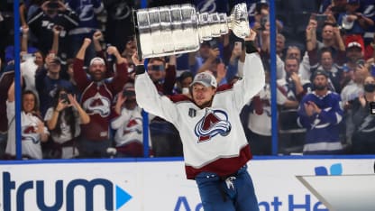 Erik Johnson retires from NHL after 17 seasons