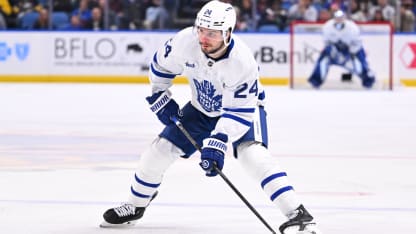 Survol des camps : Laughton tombe au combat à Toronto