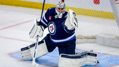 Trophy Tracker Winnipeg Jets Connor Hellebuyck preseason choice to win 3rd straight Vezina