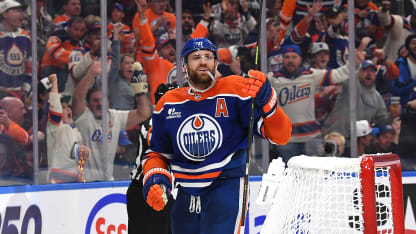 Leon Draisaitl startet die Saison 2025-26 mit seinem 400 NHL Tor