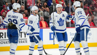 Järnkrok ger Maple Leafs ledningen