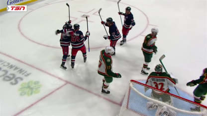 Niederreiter kehrt den Puck ins Tor