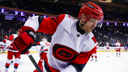 Abgehakt - Nikolaj Ehlers erzielt sein erstes Tor für die Carolina Hurricanes