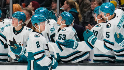 SJS@SEA: Smith scores goal against Joey Daccord