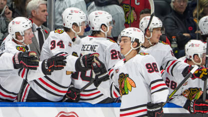 CHI@VAN: Bedard scores empty-net goal