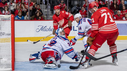 Quick et Schneider frustrent les Red Wings