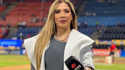 Conexiones fuera del hielo: La venezolana Adriana Flores