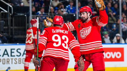 DeBrincat avaa maalinteon yv:llä