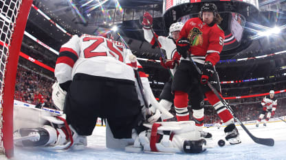 Chicago Blackhawks Tyler Bertuzzi rewarded for net front work
