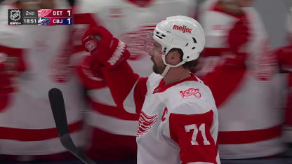 Larkin redirects Seider's shot in