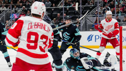 DET@SEA: Daccord with a great save against Alex DeBrincat