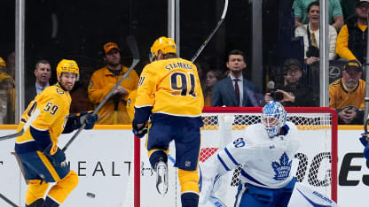 Stamkos extends the lead with empty-netter