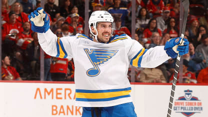 Faulk beats the buzzer