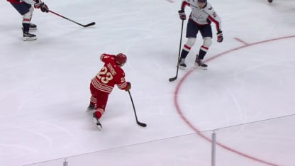 Raymond rings PPG in off the post