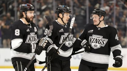 Kuzmenko cuts the lead in half