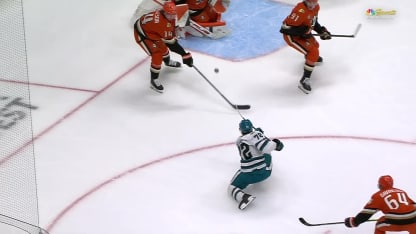 SJS@ANA: Eklund scores goal against Lukas Dostal