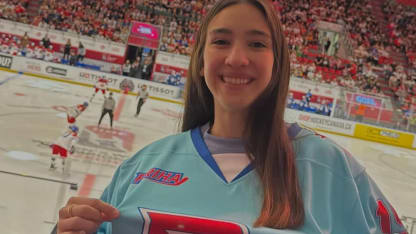 Photo 2 Sofia Álvarez - Blue Jersey