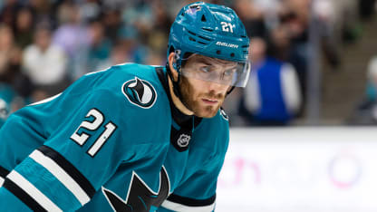 Alexander Wennberg signs three-year contract with San Jose Sharks