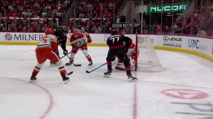 Jankowski propels to the net and scores