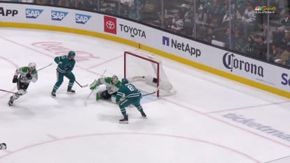 Gaudette tips in tying goal