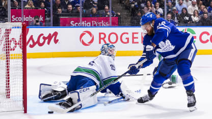 Nylander trifft mit der Rückhand