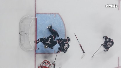 Luukkonen pysäyttää Granlundin upealla torjunnalla