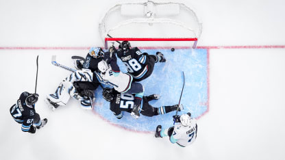 SEA@UTA: Beniers scores goal against Karel Vejmelka