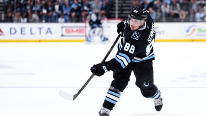 Schmidt takes back the lead