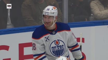 EDM@VAN: Hyman scores PPG against Canucks