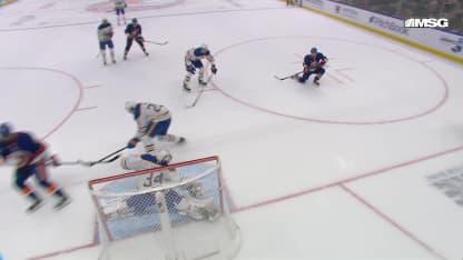 BUF@NYI: Lyon with a great save against Anthony DeAngelo