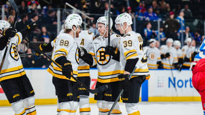 BOS@NYR: Lindholm scores goal against Jonathan Quick