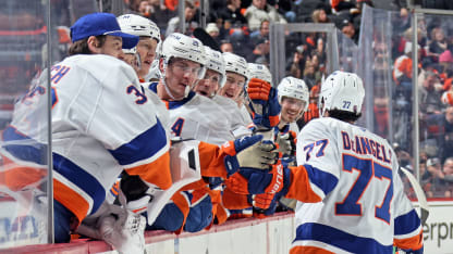 DeAngelo buries one-timer for PPG