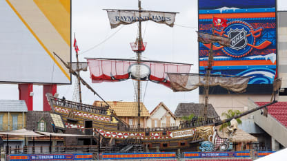 Bucs pirate ship