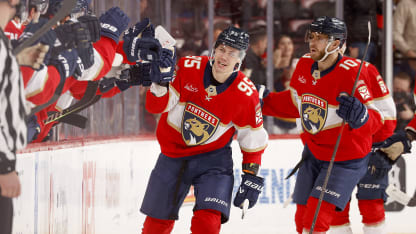 Vilmanis buries first NHL goal