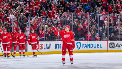 kane-salute-modano-record