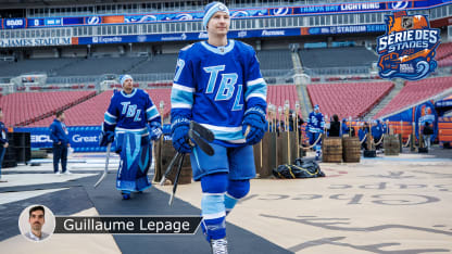 Gourde autre grand moment à Tampa Série des stades