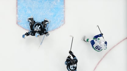 Ohgren snaps one home on the rush