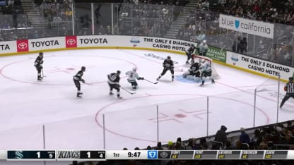 SEA@LAK: Larsson scores goal against Darcy Kuemper