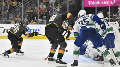 VAN@VGK: Holtz scores goal against Kevin Lankinen