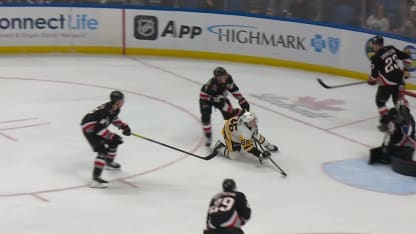 Hayes strikes again off Mantha's slick feed