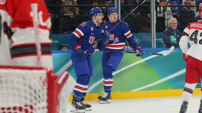 brady-tkachuk-goal-den