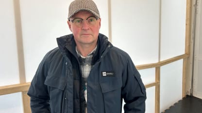 Ismo Lehkonen seurasi Suomen ottelua sivusilmällä