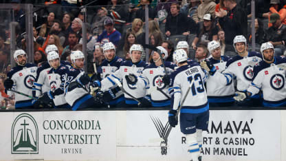 Vilardi buries Connor's dish for PPG